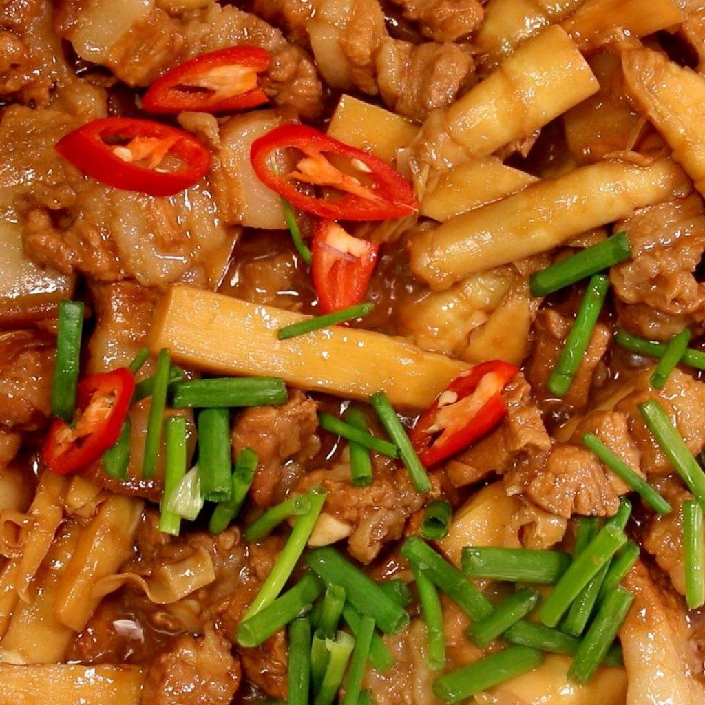 thit-kho-mang-kho